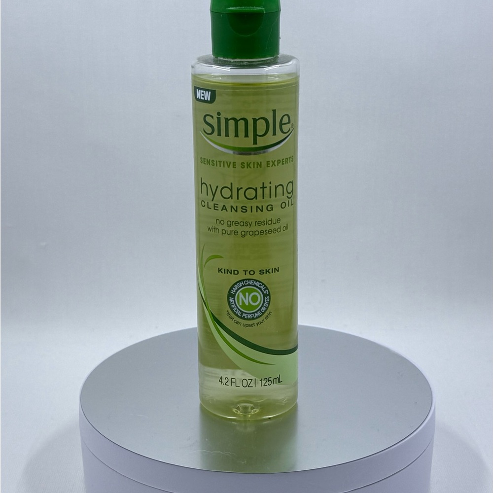 Simple Hydrating Cleansing Oil - Green and Clear 4.2fl oz